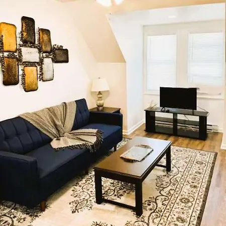 Cozy 1Br Retreat - Private - Near City